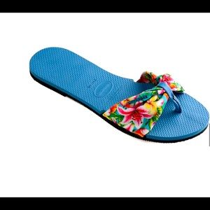 Havaianas St Tropez Blue Steel Floral Flip Flop 10